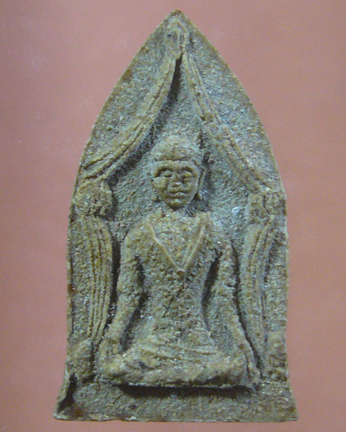 พระเนื้อผงแหวกม่าน ไม่ทราบที่ (รหัส 2080)