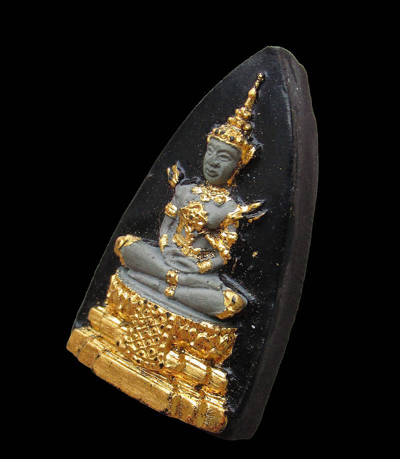พระแก้วมรกต ผงทาทอง หลังยันต์ดวง ไม่ทราบที่ครับ