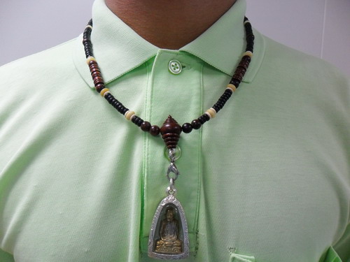 สร้อยกะลา+ไม้พยุง+ไม้พญางิ้วดำ+งาช้าง(ไม่รวมพระนะครับ) 