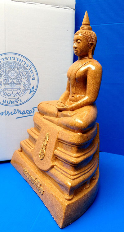 พระบูชาหลวงพ่อโสธรเนื้อกระเบื้องหลังคาโบสถ์ วัดโสธรฯ ฉะเชิงเทรา หน้าตัก 9 นิ้ว (องค์ใหญ่อลังการ)
