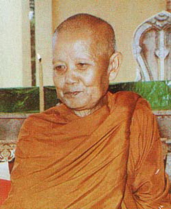 เหรียญหลวงพ่อผาง จิตตคุตโต รุ่น เจติยานุสรณ์ ปี 2520 เนื้อทองแดงรมดำ สวยแชมป์โลก (เคาะเดียว)