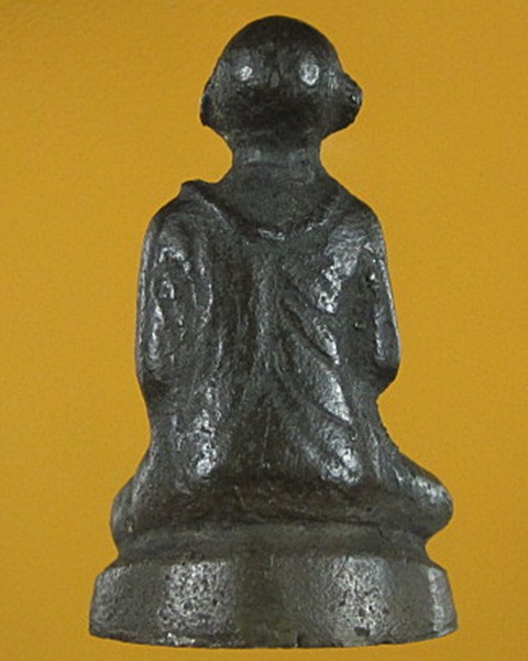 พระพิมพ์อุปคุตล้วงบาตร เนื้อสำริดเก่าไม่ทราบที่ครับ 