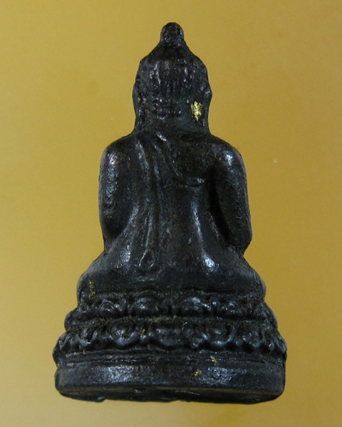 พระพุทธกวัก เนื้อสำริด เก่าแท้ดูง่ายไม่ทราบที่