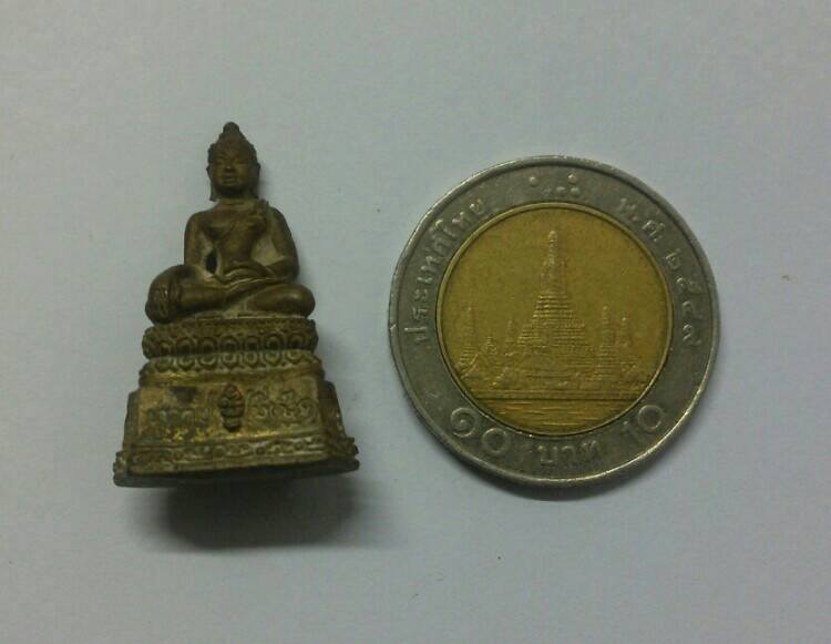 พระพุทธ..บูชา ตามรูปครับ