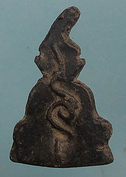 พระท่ากระดานหลวงพ่อลำใย ยันต์อุขึ้นอุลง เนื้อตะกั่วสนิมแดงยุคต้นๆครับ