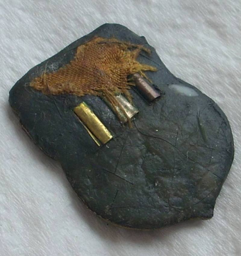 หน้ากากเหรียญเสมา(ตะกรุด 3 ดอก) หลวงปู่คำบุ วัดกุดชมภู ปี 2554 "..สวยวิ๊ง..ไม่แจ๋วจริง..ไม่นำเหนอ"