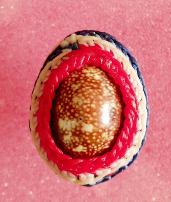 เบี้ยแก้ปรอดธรรมชาติ รุ่นแรก หลวงปู่เร็ว วัดหนองโน ศิษย์เอก ญาท่านสวน ลายธงชาติ 