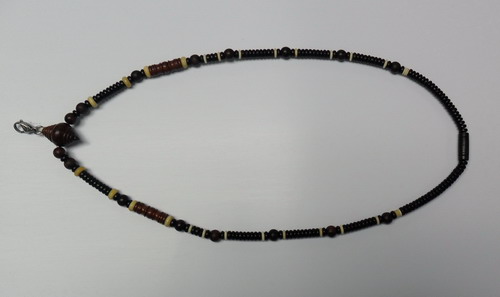 สร้อยกะลา+ไม้พยุง+ไม้พญางิ้วดำ+งาช้าง(ไม่รวมพระนะครับ) 