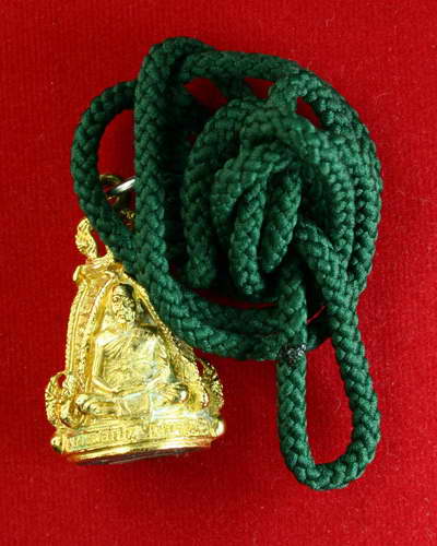 หล่อระฆัง ที่ระลึกพิธีเททองสร้างระฆังใหญ่ ปี 43 หลวงพ่อเปิ่น วัดบางพระ จังหวัดนครปฐม