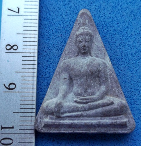 10 บาท กับ พระเนื้อผง  ...OB135