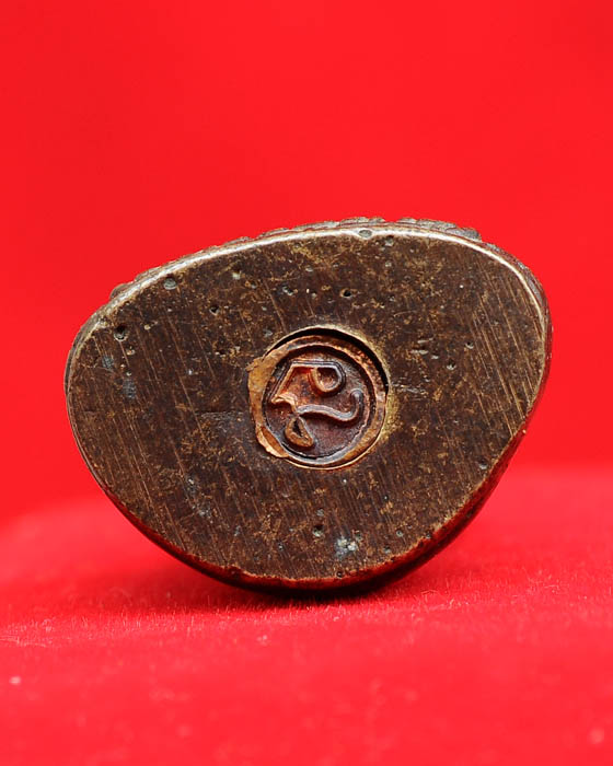 รูปเหมือนหลวงปู่คำบุ วัดกุดชมภู ออกงานกฐินปี55