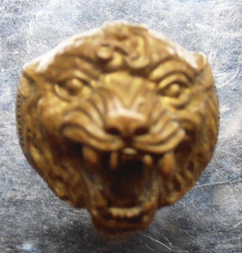 แหวนหัวเสือหลวงพ่อเปิ่นครับ