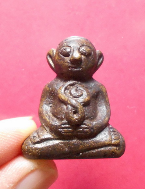 รูปหล่อโบราณพระสังกัจจายน์ สวยครับ