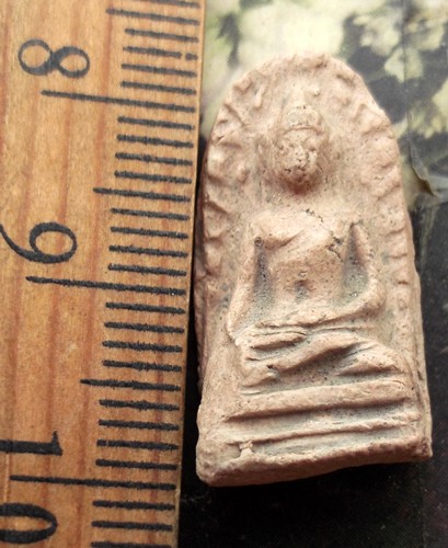 10 บาท กับ พระเนื้อดิน ...AD716