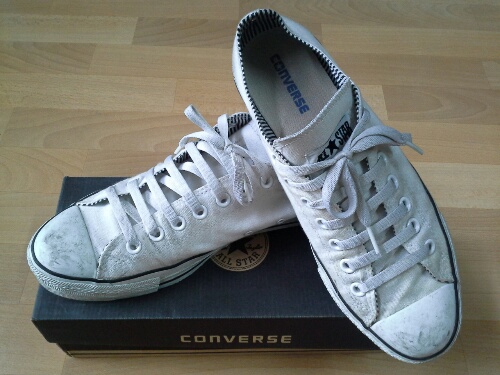 รองเท้า converse เบอร์ 42.5 สีขาว