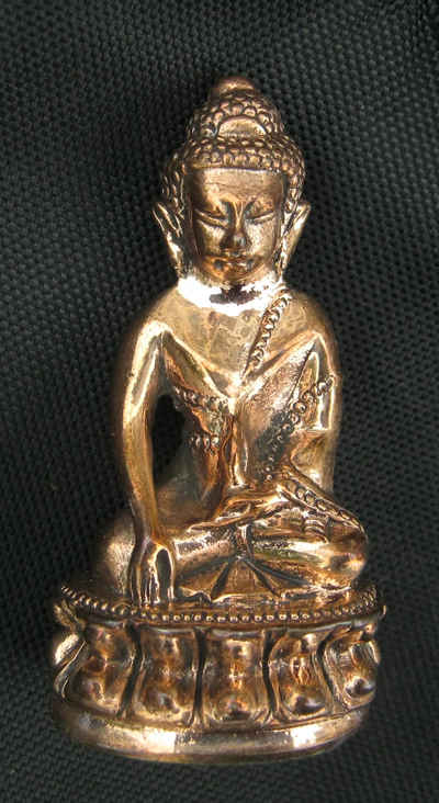 ศักดิ์ศรีรุ่นแรก…. " พระกริ่งพรหมรังสี " ลป.นาม วัดน้อยชมภู่ เนื้อนวะก้นเงิน หมายเลข 315 รวมกันได้ 9