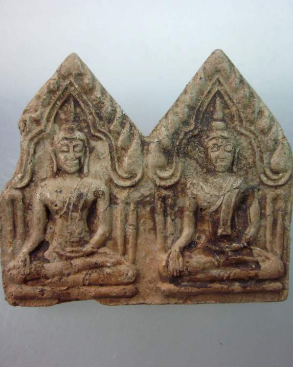 พระขุนแผนพลายคู่ วัดสองพี่น้อง อ.สรรคบุรี จ.ชัยนาท