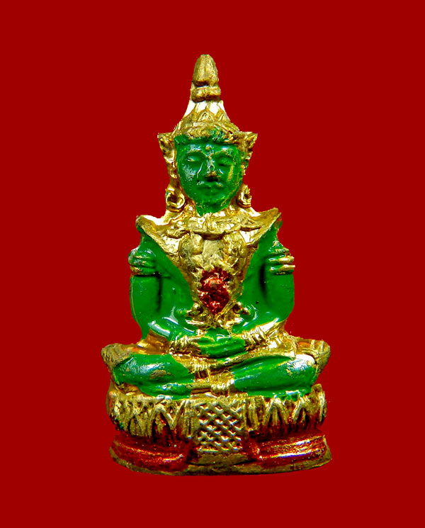 พระแก้วมรกต ไม่ทราบรุ่น เคาะเดียวค่ะ