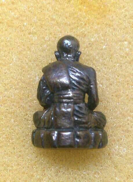 **เคาะเดียว**1ใน5,555 องค์..รูปหล่อเหมือนหลวงปู่คำบุ คุตฺตจิตฺโต ฐานภูเขาโบราณ (พิมพ์เล็ก)