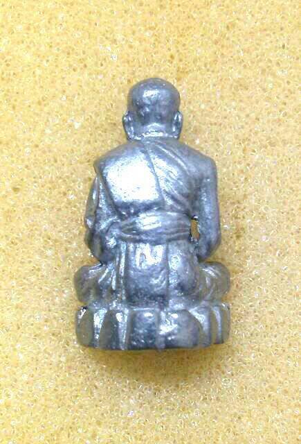 *เคาะเดียว* 1 ใน 999 องค์ รูปหล่อหลวงปู่คำบุ คุตฺตจิตฺโต ฐานภูเขาหล่อโบราณพิมพ์ใหญ กก. เนื้อตะกั่ว