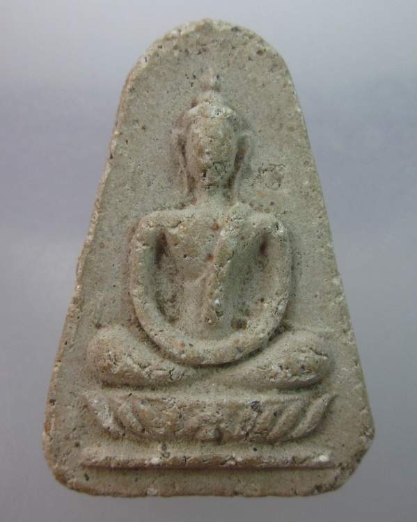 พระเนื้อผงไม่ทราบที่ครับ
