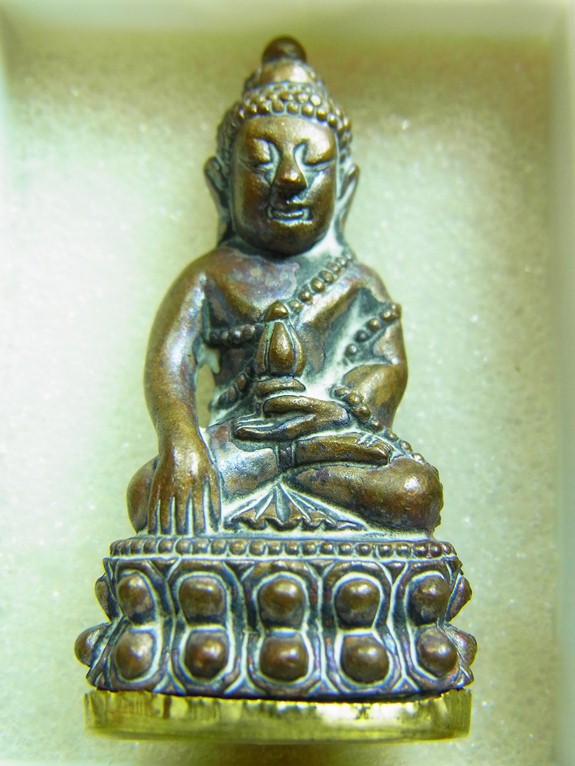 พระกริ่งใหญ่ "โคตรเศรษฐี รวย รวย รวย" เทหล่อโบราณ ปลุกเสก 5 พิธี ครับ