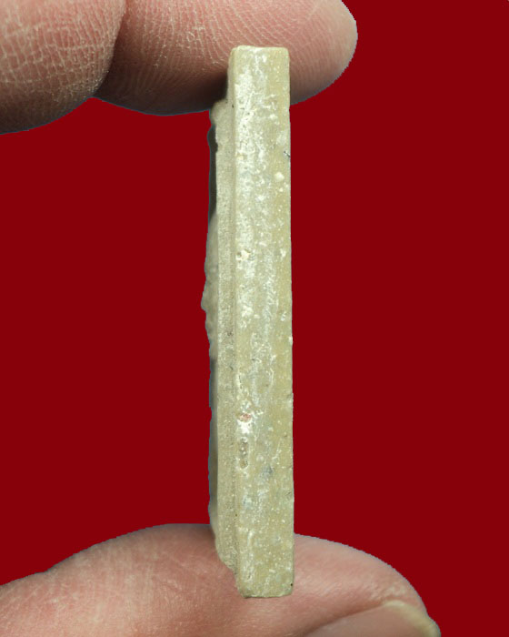 พระผงรูปเหมือน หลวงพ่อแดง วัดเขาบันไดอิฐ เพชรบุรี