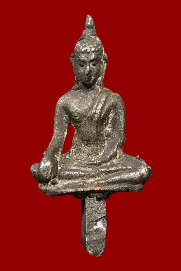 พระยอดธง หลวงปู่เจี๊ยะ รุ่นแรก (เนื้อเงิน)