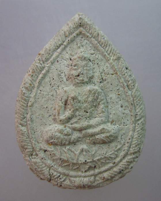 พระเนื้อผงไม่ทราบที่ครับ