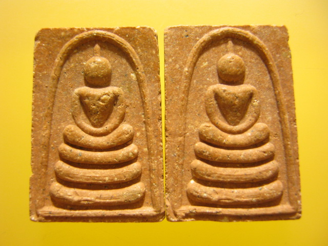 2องค์ พระสมเด็จ หลวงปู่บุดดา วัดกลางชูศรี จ.สิงห์บุรี