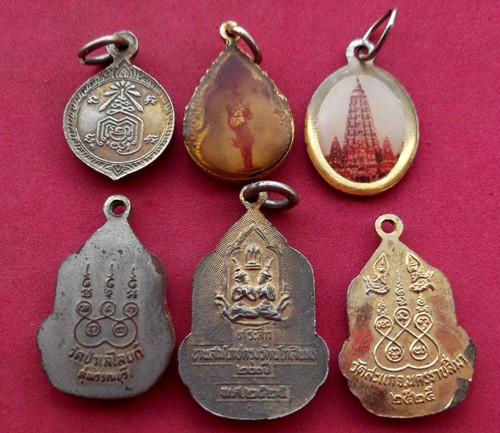 วัดใจเริ่ม 10 บาท ล็อกเก็ตพระพุทธ 6 อัน ...AK366