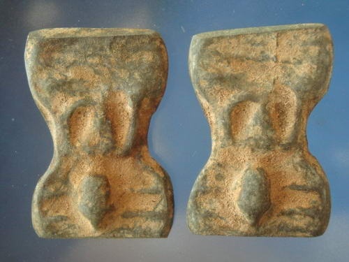 พระมเหศวร เนื้อชิน กรุวัดสว่างอารมณ์ จ.สุพรรณบุรี 2องค์