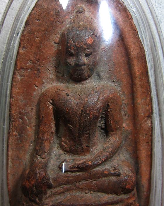 พระพุทธ(ตัด) ปางมารวิชัย เนื้อดิน