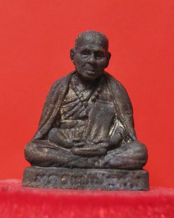 รูปเหล่อครูบาอิน วัดฟ้าหลั่ง นวโลหะ ปี 39