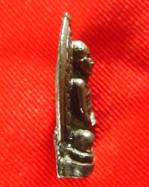 รูปหล่อเสมาหลวงปู่แหวน ปี 17