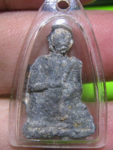 พระกรุวัดเก๋งจีน พิมพ์วันทาเสมา เนื้อชินเงิน จ.ระยอง มาพร้อมบัตรรับรอง