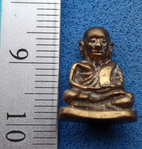วัดใจเริ่ม 10 บาท กับ รูปหล่อหลวงพ่อเงิน .....AM54
