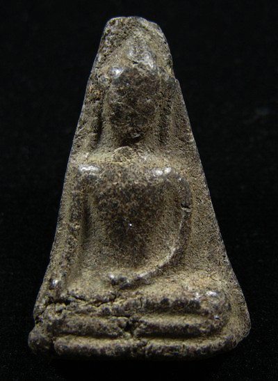 พระเนื้อดิน เนื้อหามวลสารดี ไม่ทราบที่ครับ
