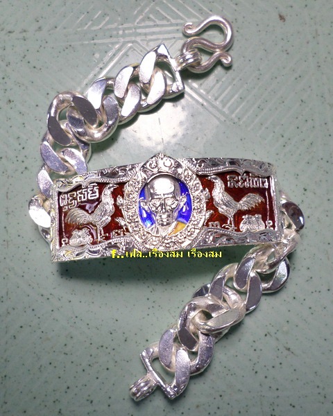 เลสหลวงพ่อรวย วัดตะโก ๔บาทลงยา หุ้มเงินฝังพลอย ปี๕๖ รุ่นรวยเจริญสุข ป้ายแดง เดิมๆ