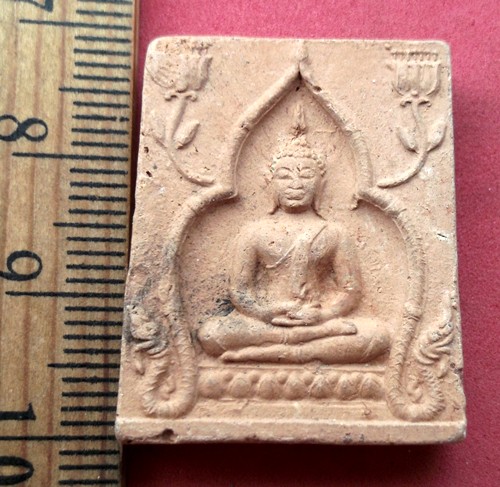 10 บาท กับ พระเนื้อดิน ..KA11
