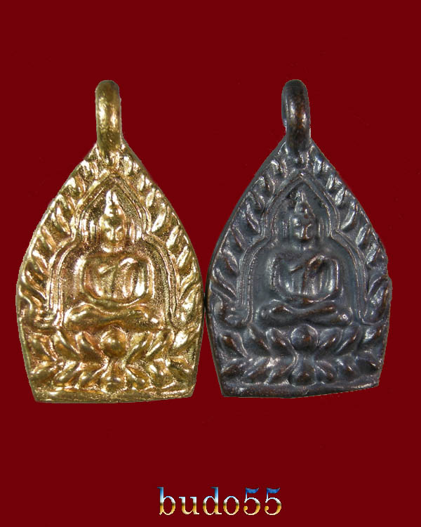 เจ้าสัวน้อย วัดกลางบางแก้ว รุ่นสาม เนื้อทองทิพย์่+เนื้อทองแดงผิวไฟ 2 องค์คู่ 900