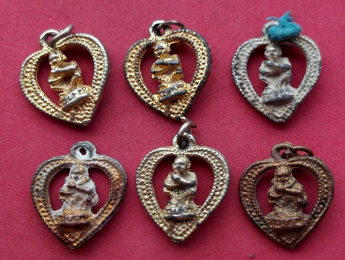 วัดใจเริ่ม 10 บาท กับ รวมหลวงพ่อคูณ . ..AK634