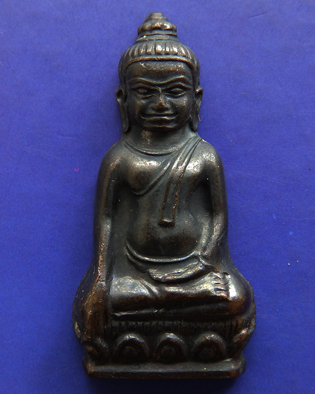 9.พระหูยาน หลังจปร. (รุ่นปืนแตก) วัดราชบพิธ พ.ศ. 2513 ในหลวงเสด็จเททอง เกจิ 108 ปลุกเสกพิธีใหญ่