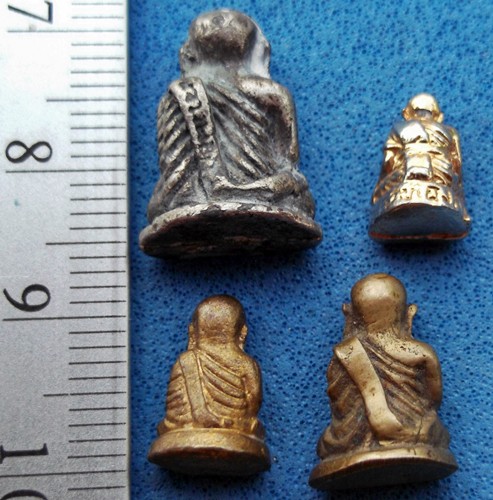 วัดใจเริ่ม 10 บาท กับรูปหล่อหลวงพ่อเงิน...AM230