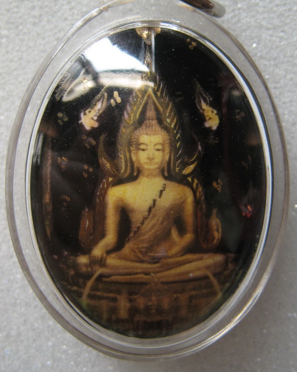 ล็อกเก็ตพระพุทธชินราชลายทองรุ่นแรก หลวงปู่รอด ฐิตวิริโย วัดสันติกาวาส จ.พิษณุโลก 