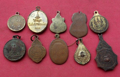 วัดใจเริ่ม 10 บาท กับ รวมเหรียญพระพุทธ 10 เหรียญ .....AM329