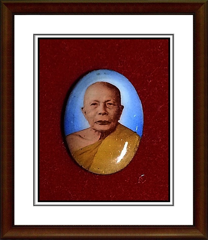 ล็อคเก็ตหลวงพ่อแดง วัดเขาบันไดอิฐ