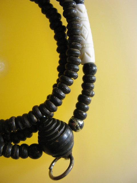 สร้อยคอเม็ดกะลา มือสอง