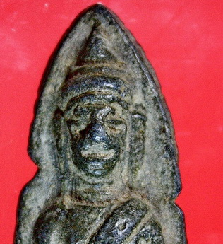 เนื้อชินปางอุ้มบาตร ไม่ระบุกรุ องค์พระสูงเกือบ 7 เซ็นต์