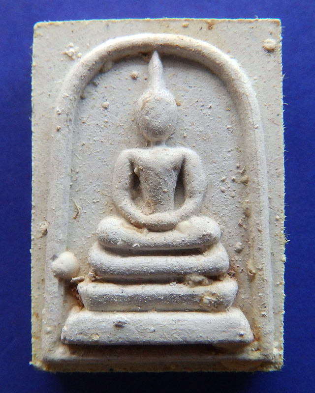 9.สมเด็จพิมพ์คะแนน ข้าวก้นบาตร หลวงปู่คำบุ วัดกุดชมภู มีเลข พร้อมกล่องเดิม